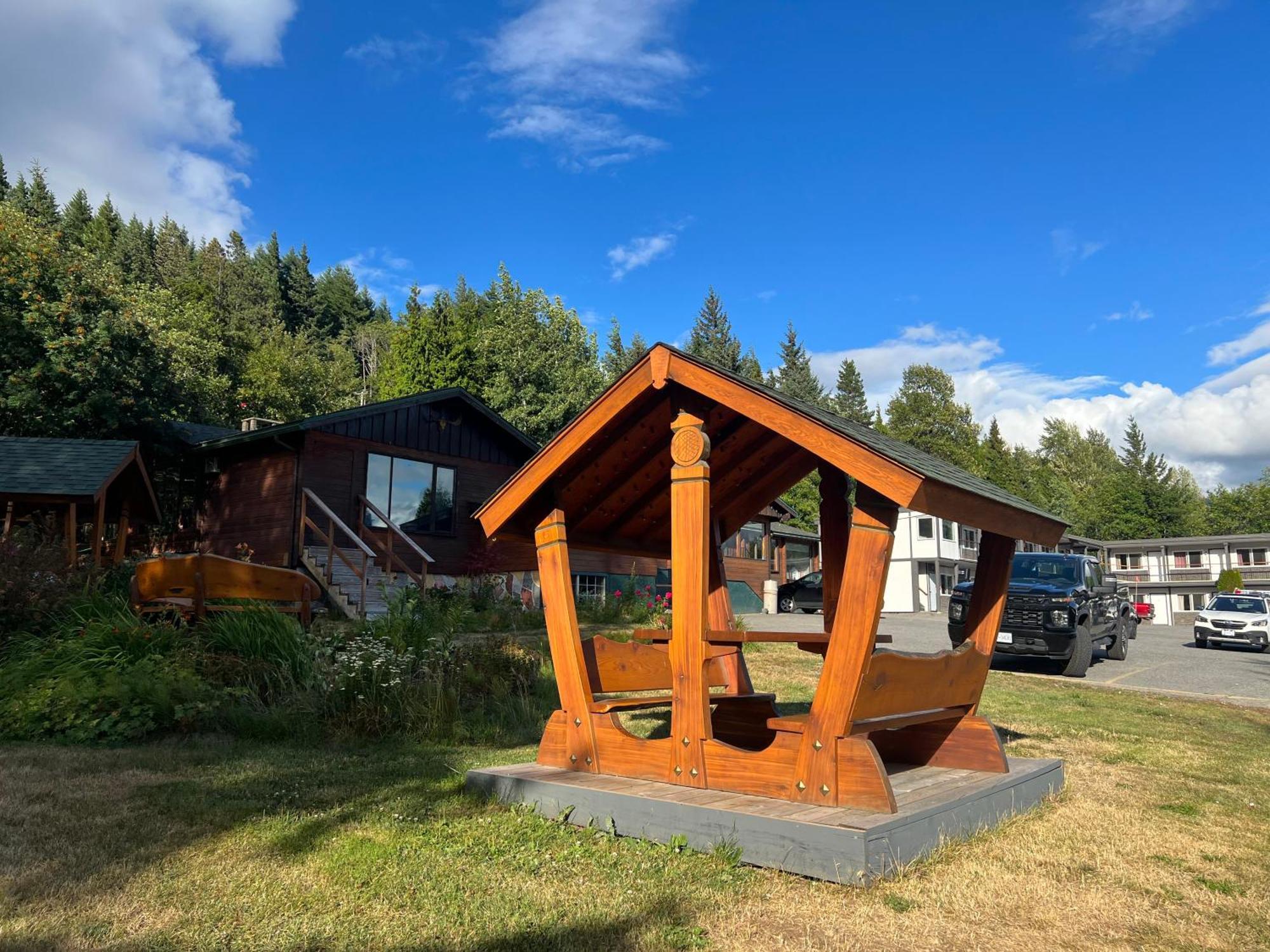 Chalet Inn Kitimat Extérieur photo