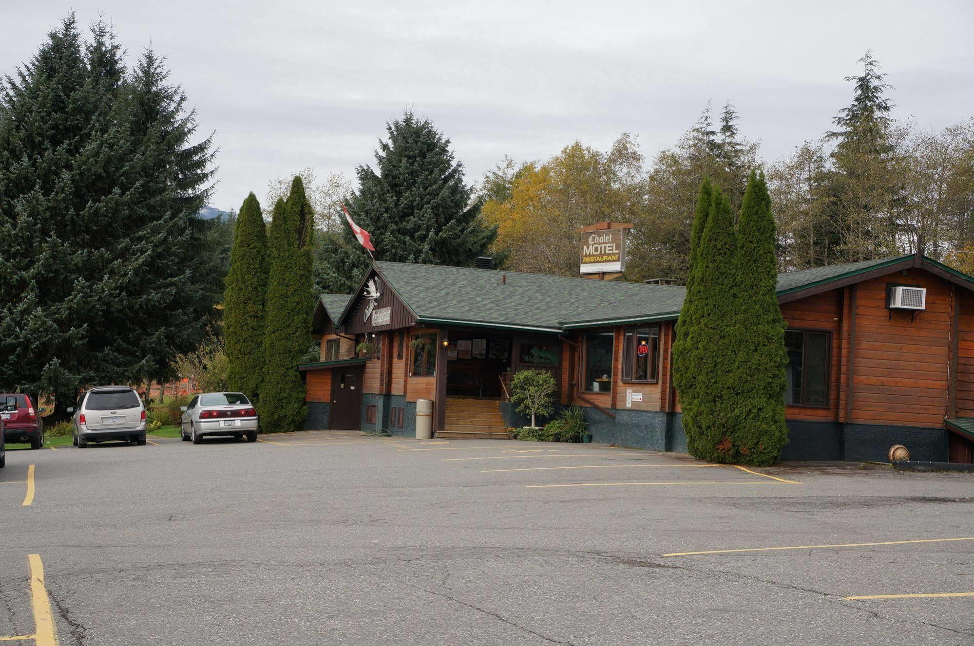 Chalet Inn Kitimat Extérieur photo