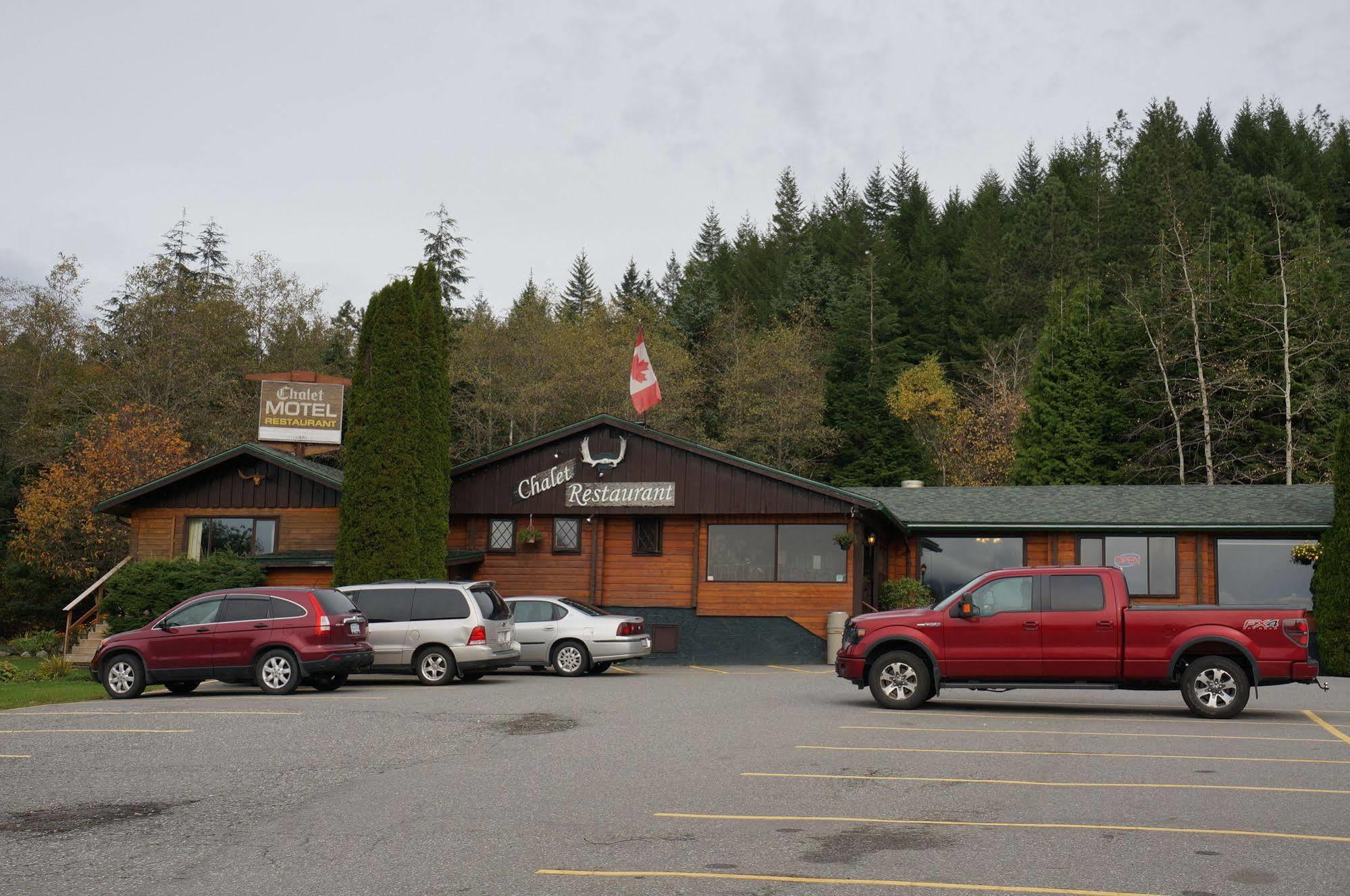 Chalet Inn Kitimat Extérieur photo